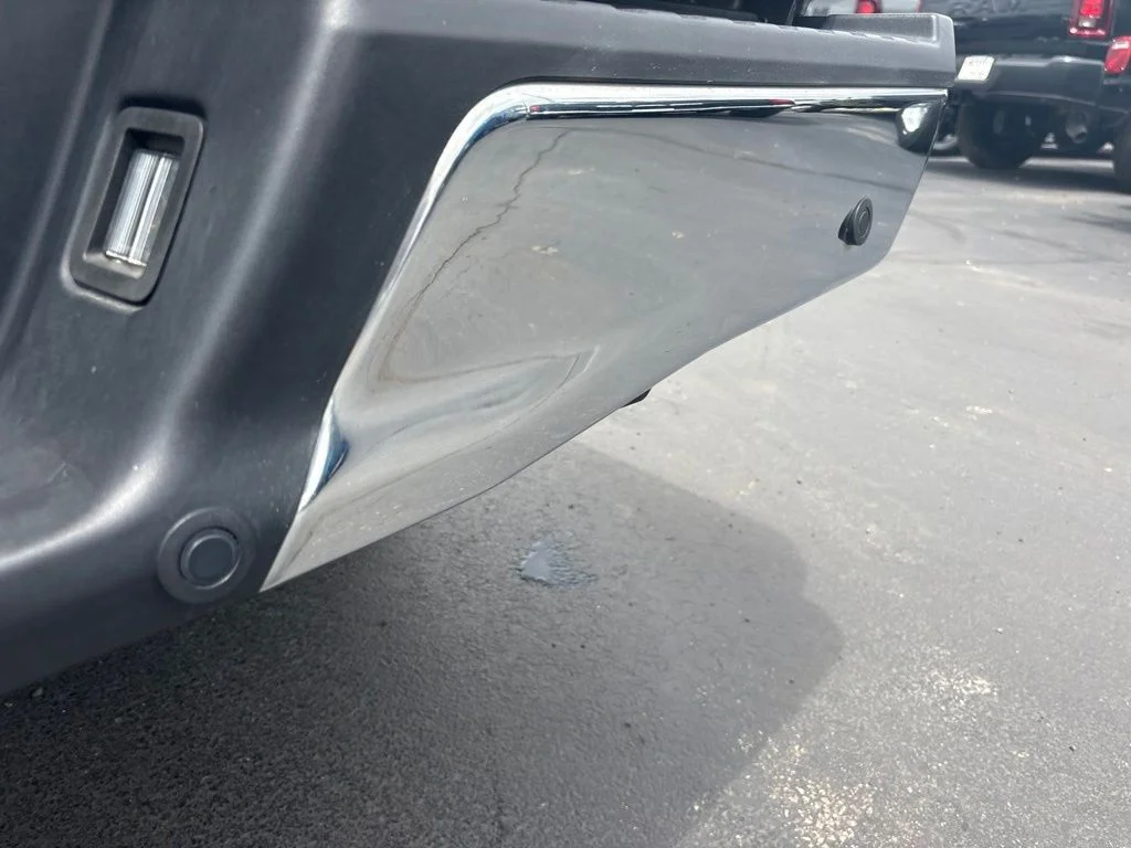 Used 2018 Gray Ford XLT image 10
