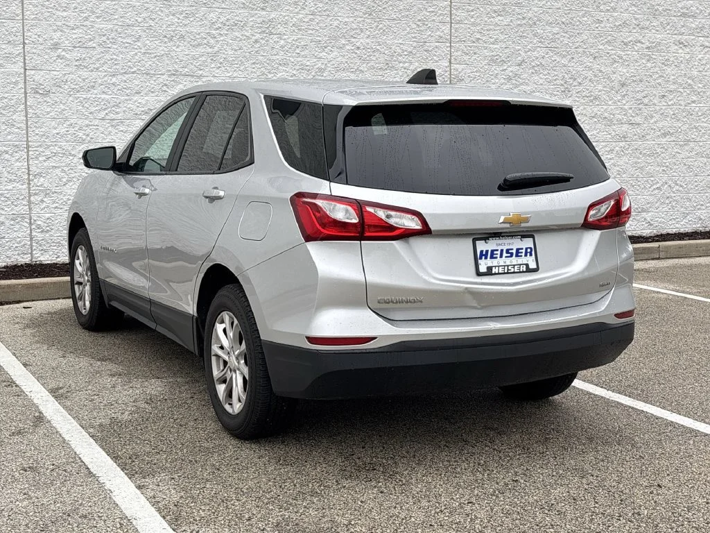 2020 Chevrolet Equinox LS - Photo 11