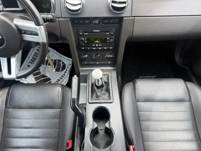 Used 2007 Tungsten Gray Clearcoat Metallic Ford GT Premium image 24