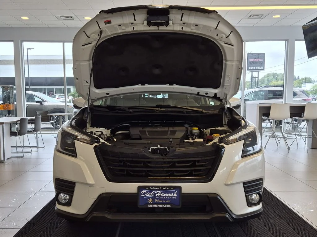 Used 2022 White Subaru Limited image 4