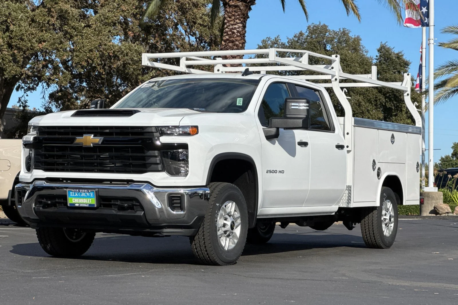 2026 Chevrolet Silverado 2500 HD WT view 7