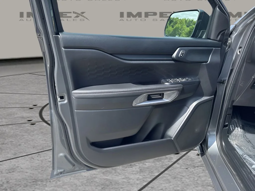 Used 2025 Gray Ford XLT image 25