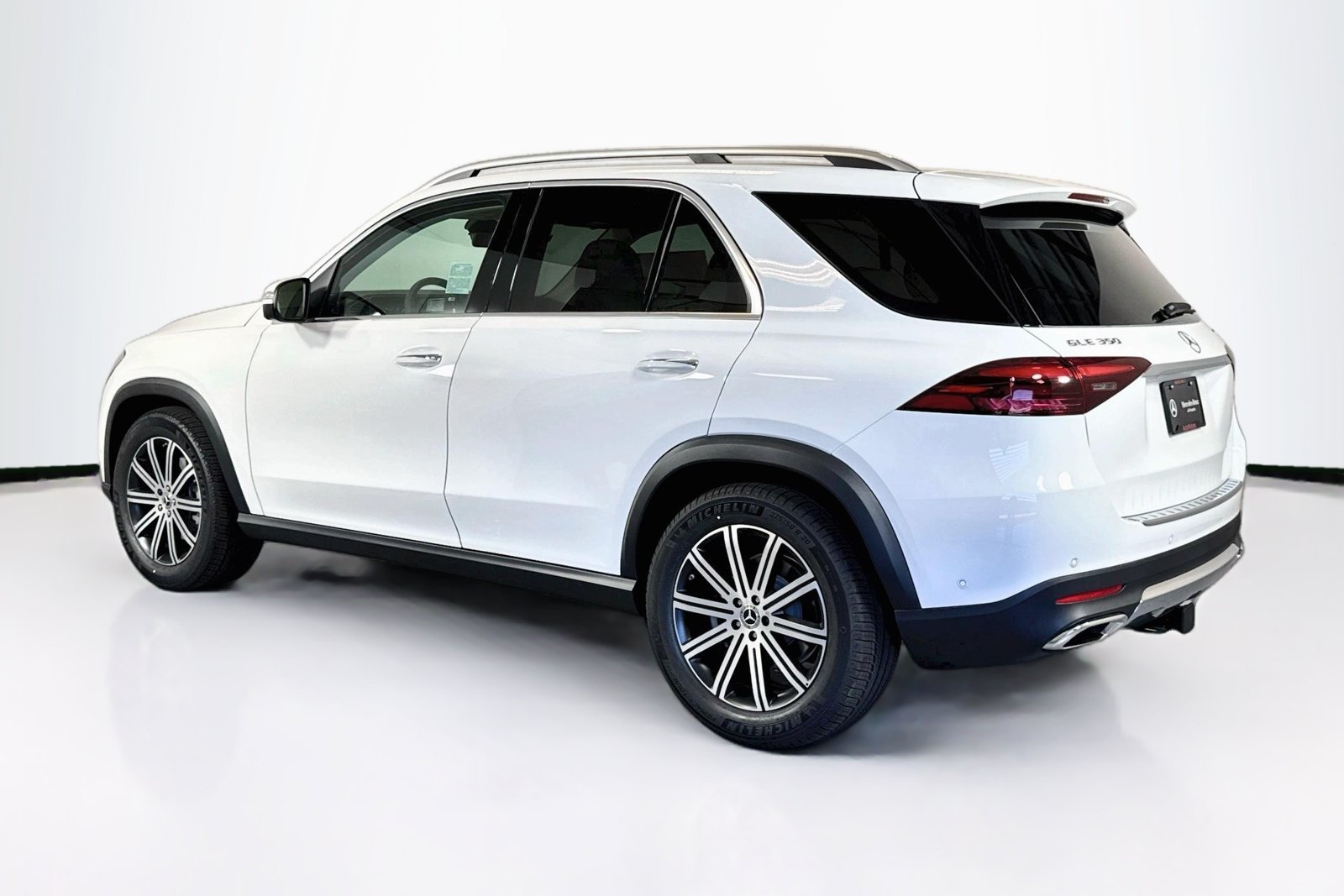 New 2026 Polar White Mercedes-Benz GLE 350 image 8
