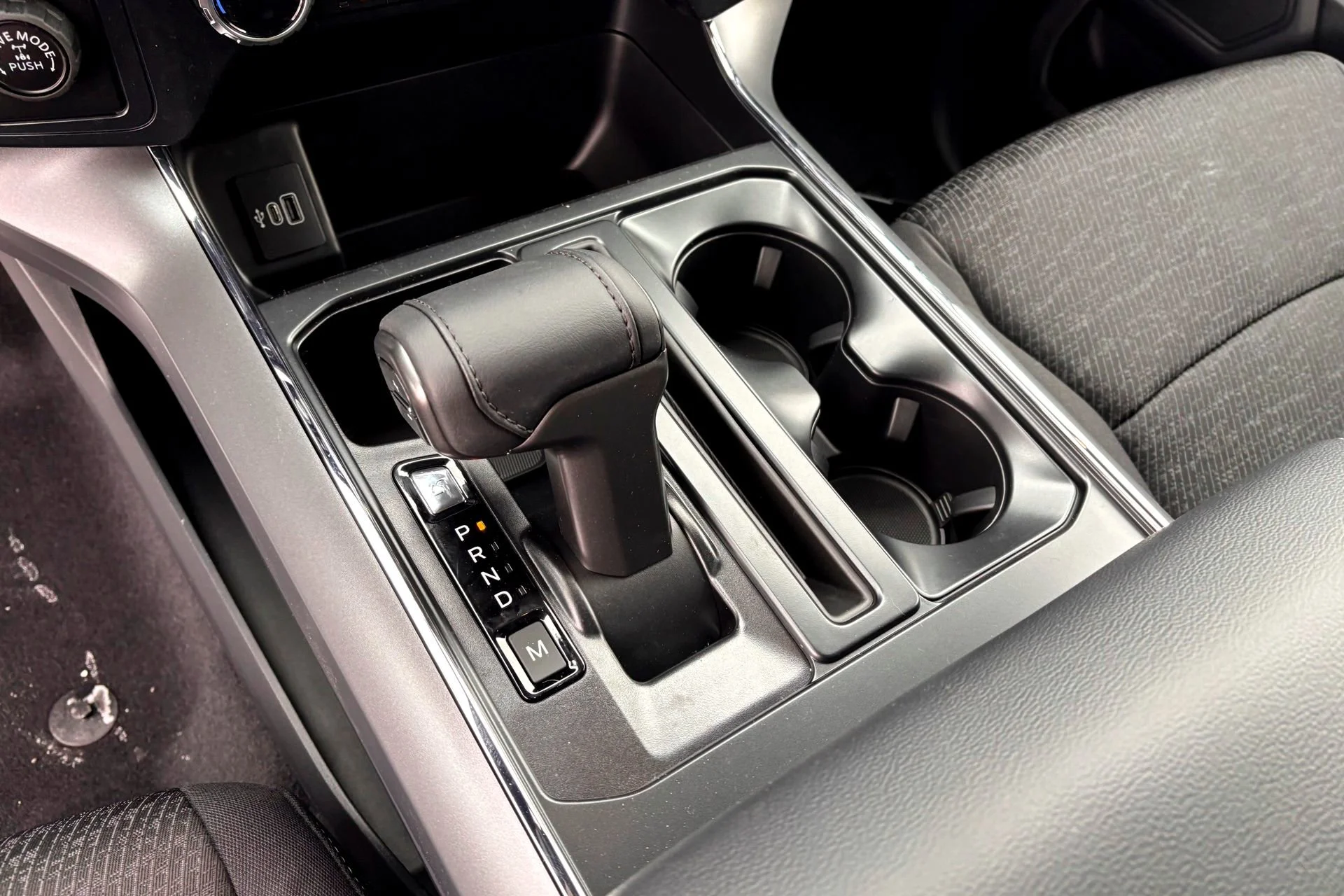 New 2026 Agate Black Metallic Ford XLT image 14