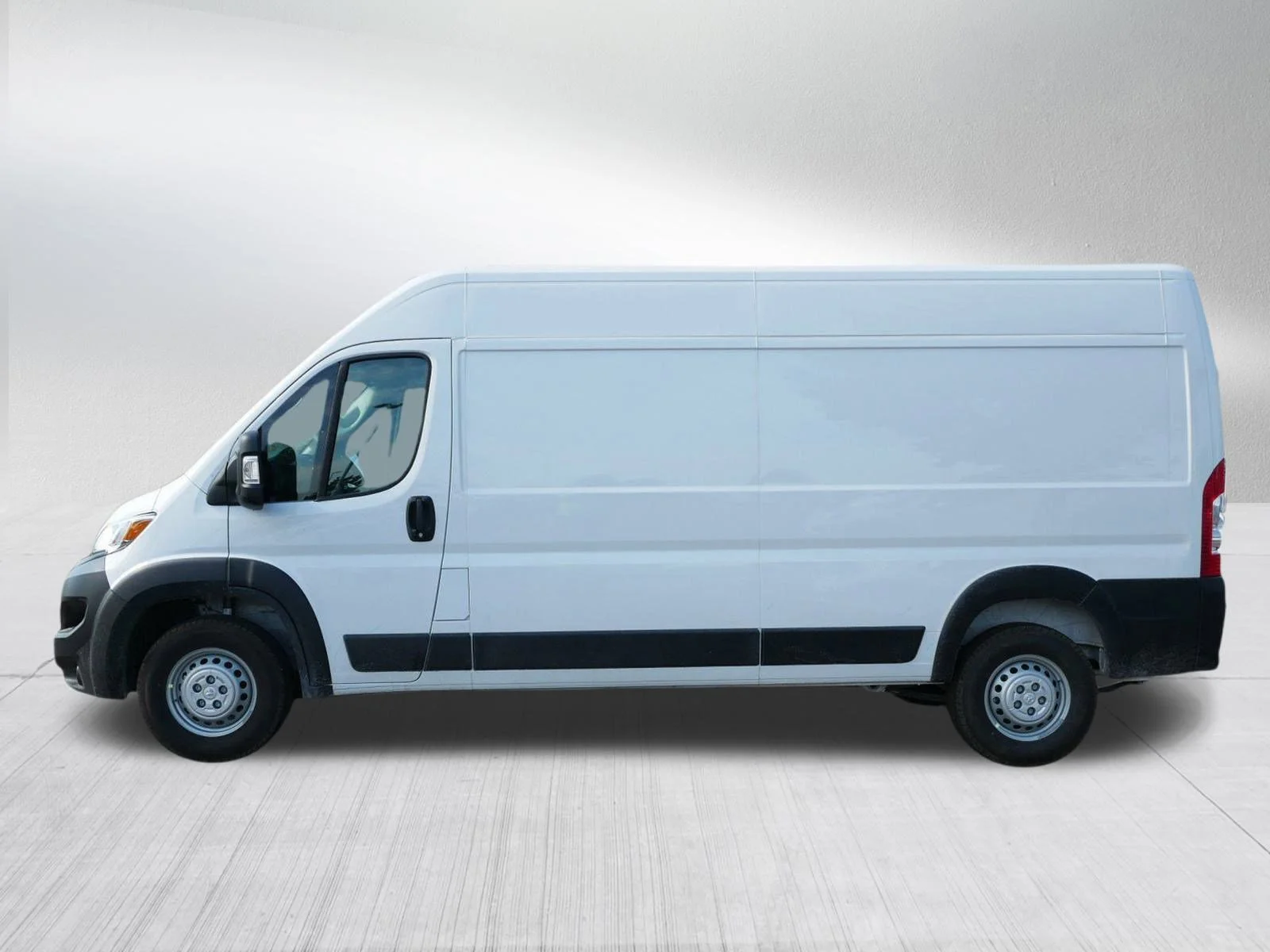 New 2026 Bright White Clear-Coat Exterior Paint RAM Tradesman image 4