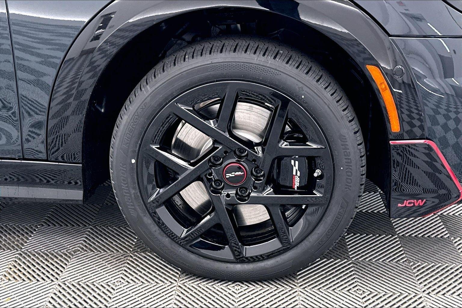New 2026 Black Roof and Mirror Caps MINI Cooper S image 28