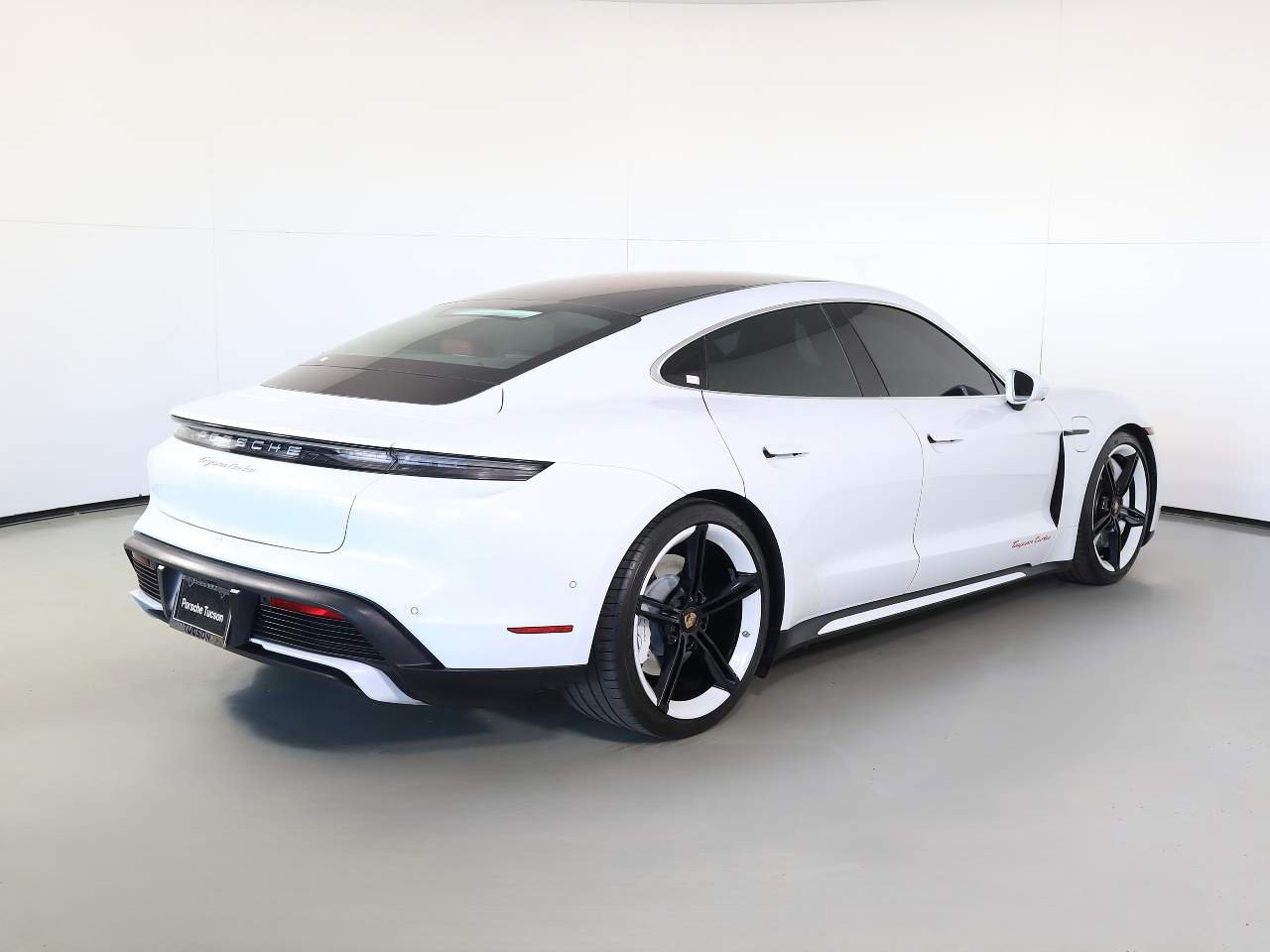 Used 2020 White Porsche Turbo image 7