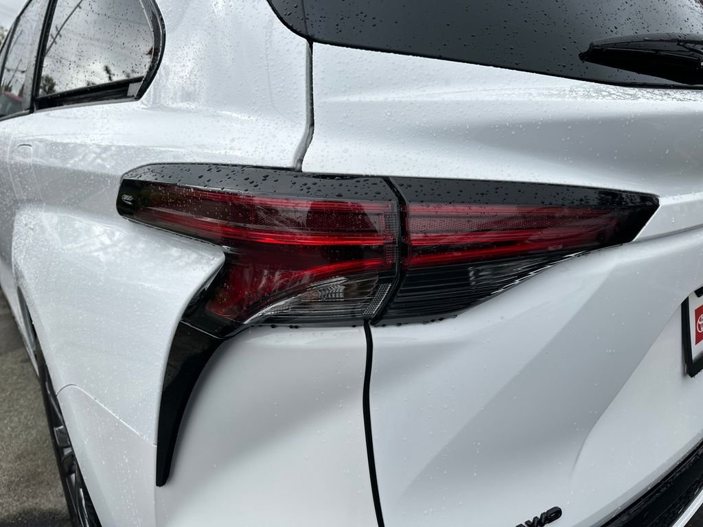 Certified Used 2026 Ice Toyota XSE image 10