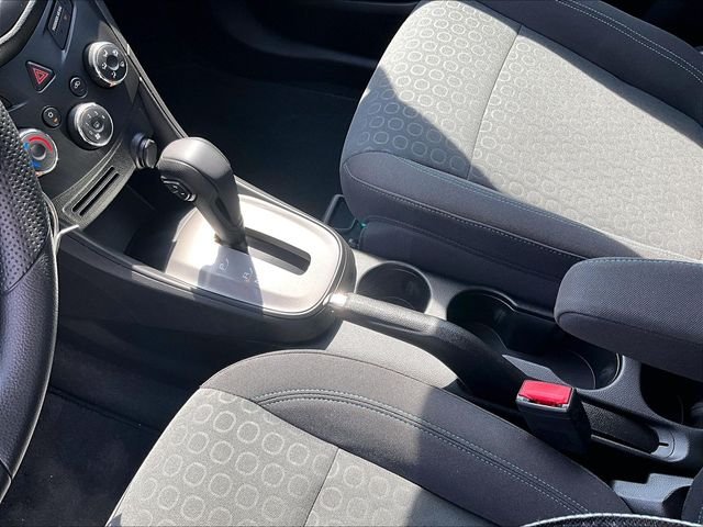 Used 2016 Silver Chevrolet LS image 15