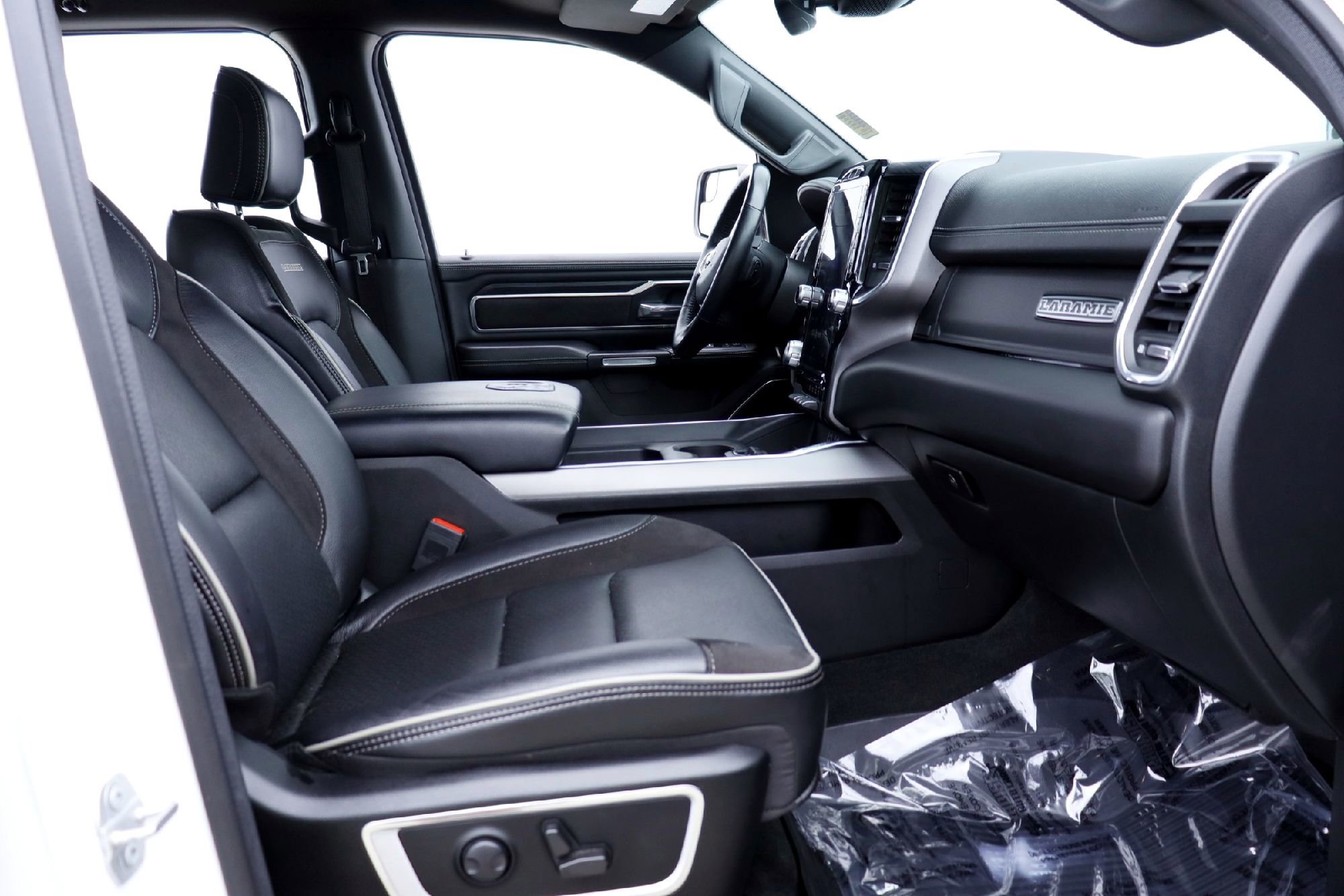 Used 2023 Bright White Clearcoat Ram Laramie image 21
