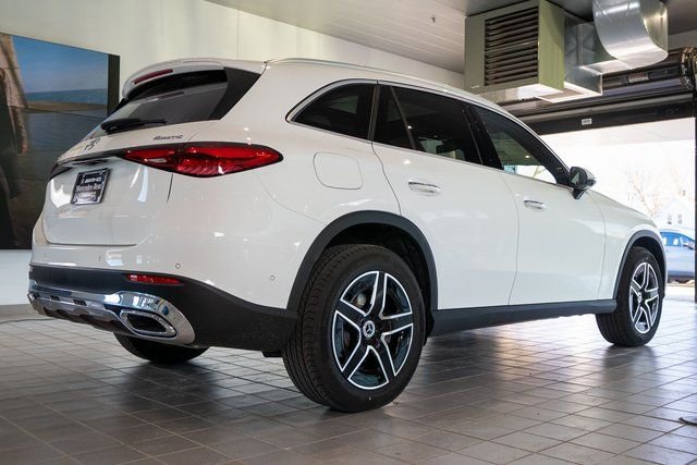 Used 2026 White Mercedes-Benz GLC 300 image 8