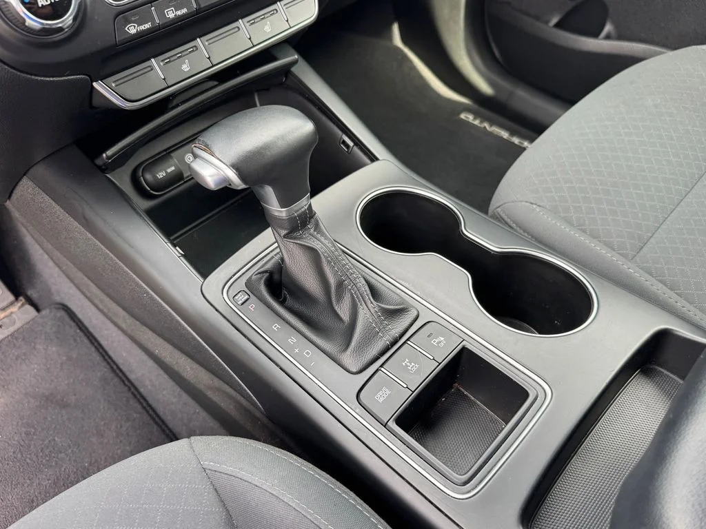 Used 2019 Silver Kia LX image 25
