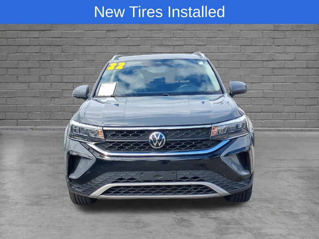 Used 2022 Volkswagen Taos SE with VIN 3VVPX7B20NM081668 for sale in Opa-locka, FL