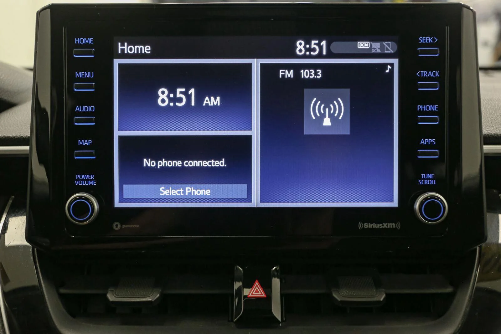 Used 2022 Wind Chill Pearl Toyota LE image 26