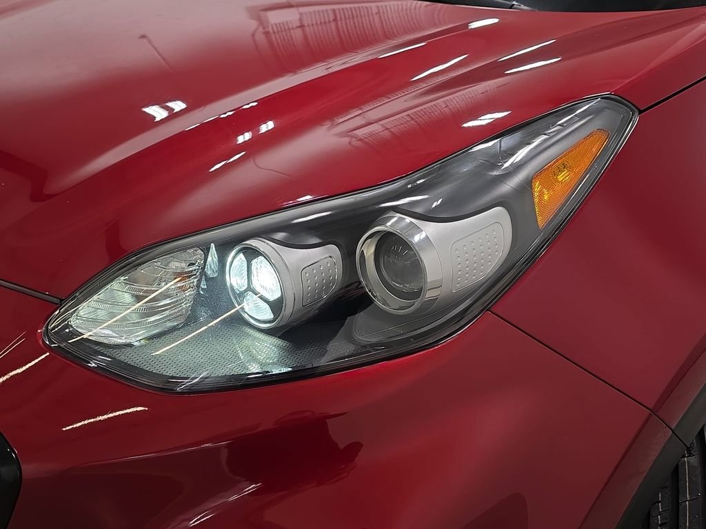 2021 Kia Sportage EX - Photo 28