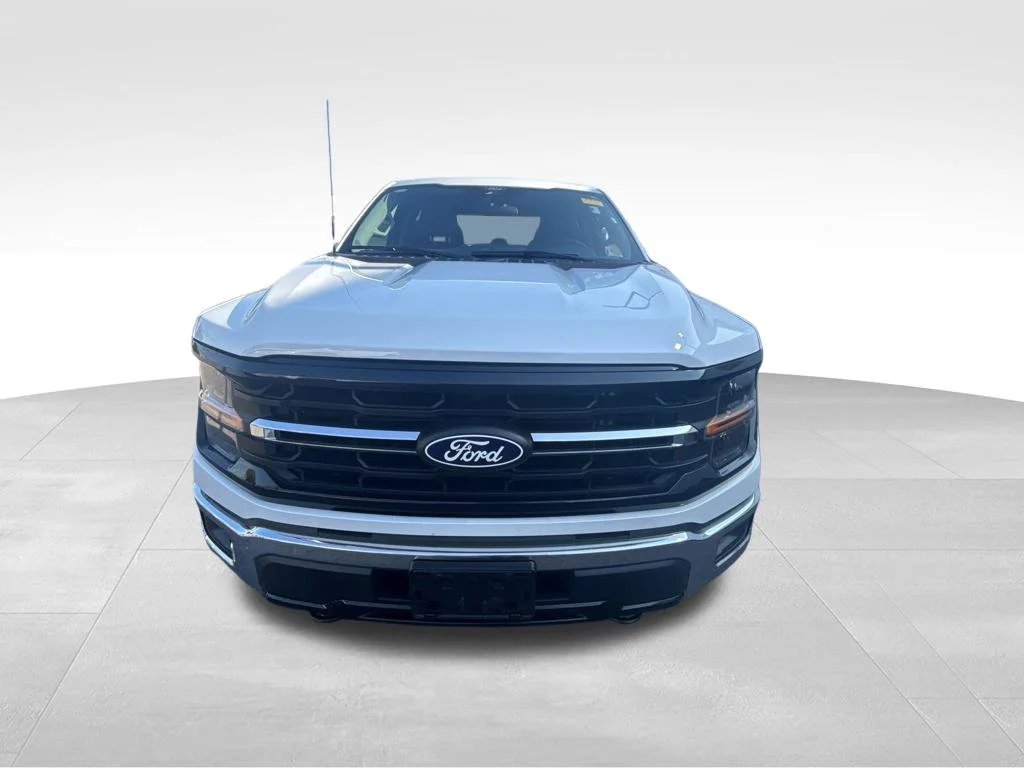 Used 2025 White Ford XLT image 9