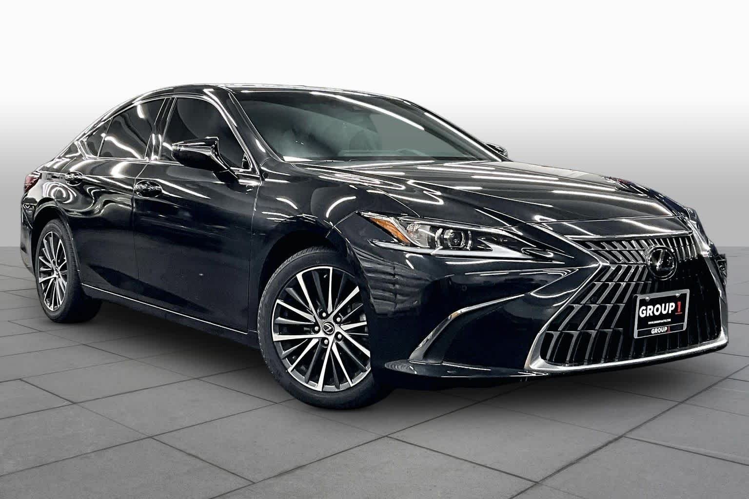 Certified Used 2025 Caviar Lexus  image 3