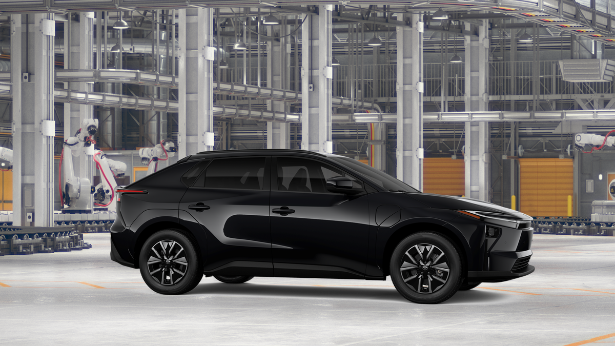 New 2026 Midnight Black Metallic Toyota XLE image 13