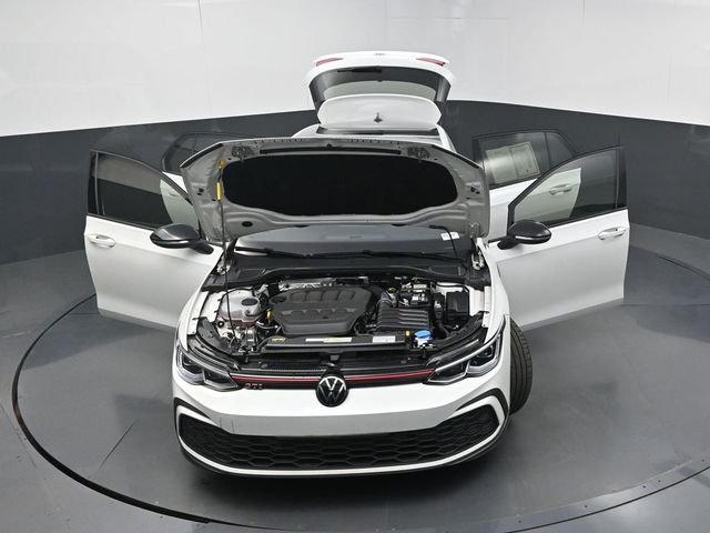 Used 2024 White Volkswagen S image 41