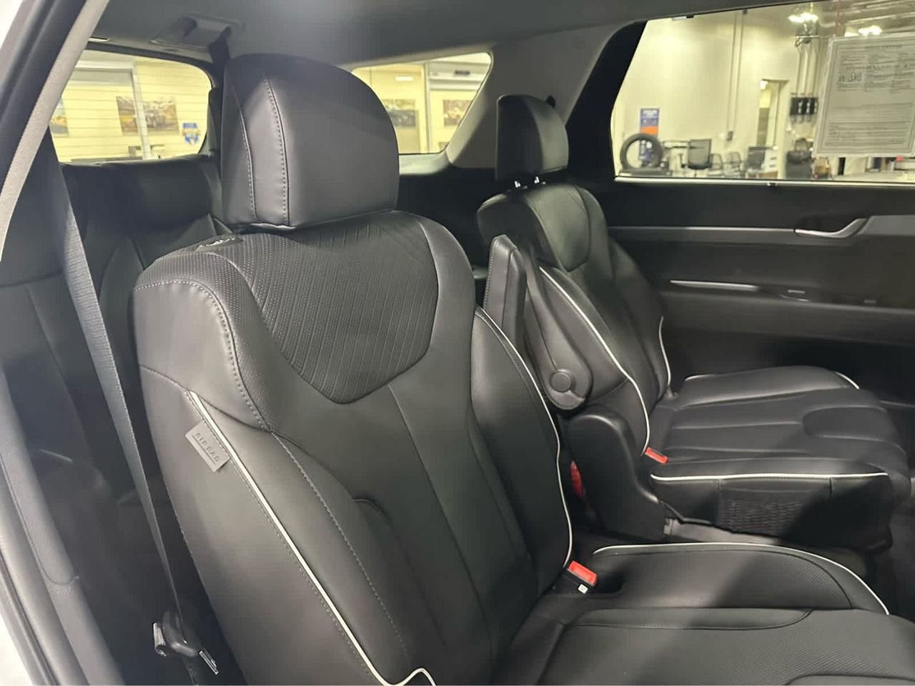 New 2025 Hyper White Hyundai XRT AWD image 19