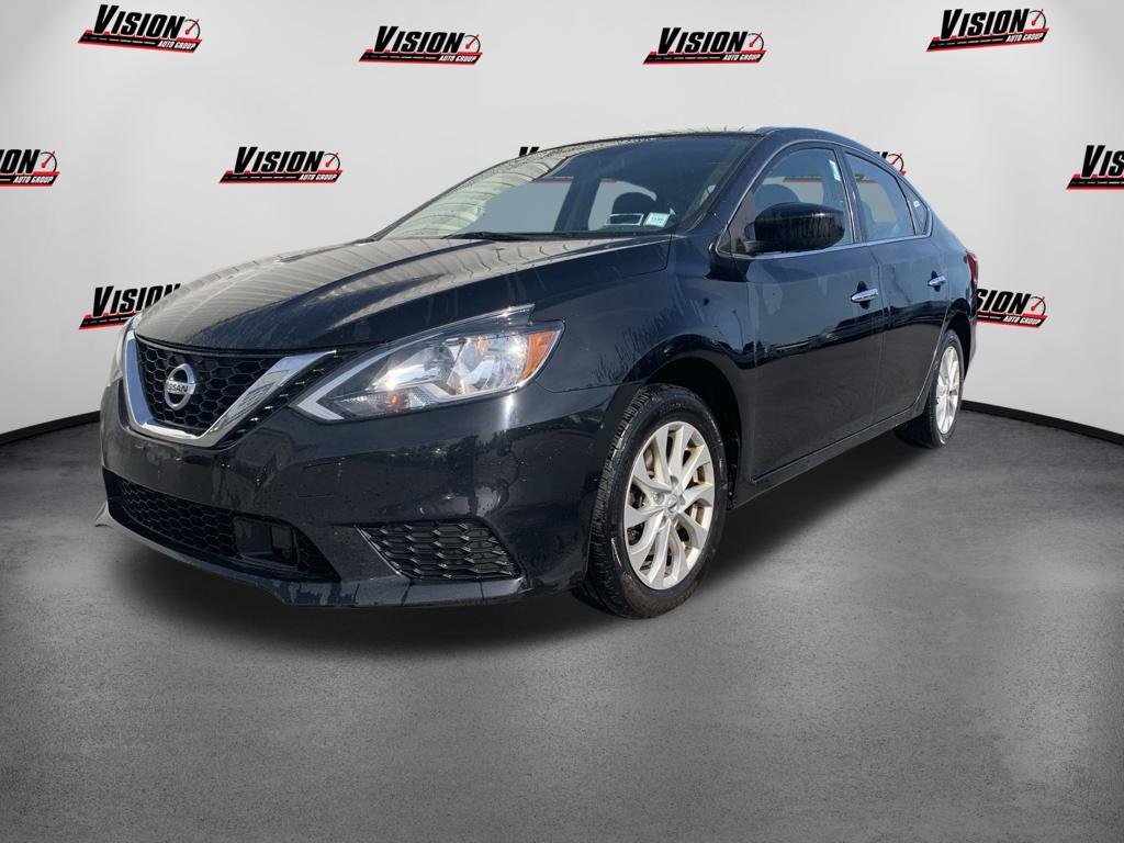 Used 2019 Gray Nissan  image 1