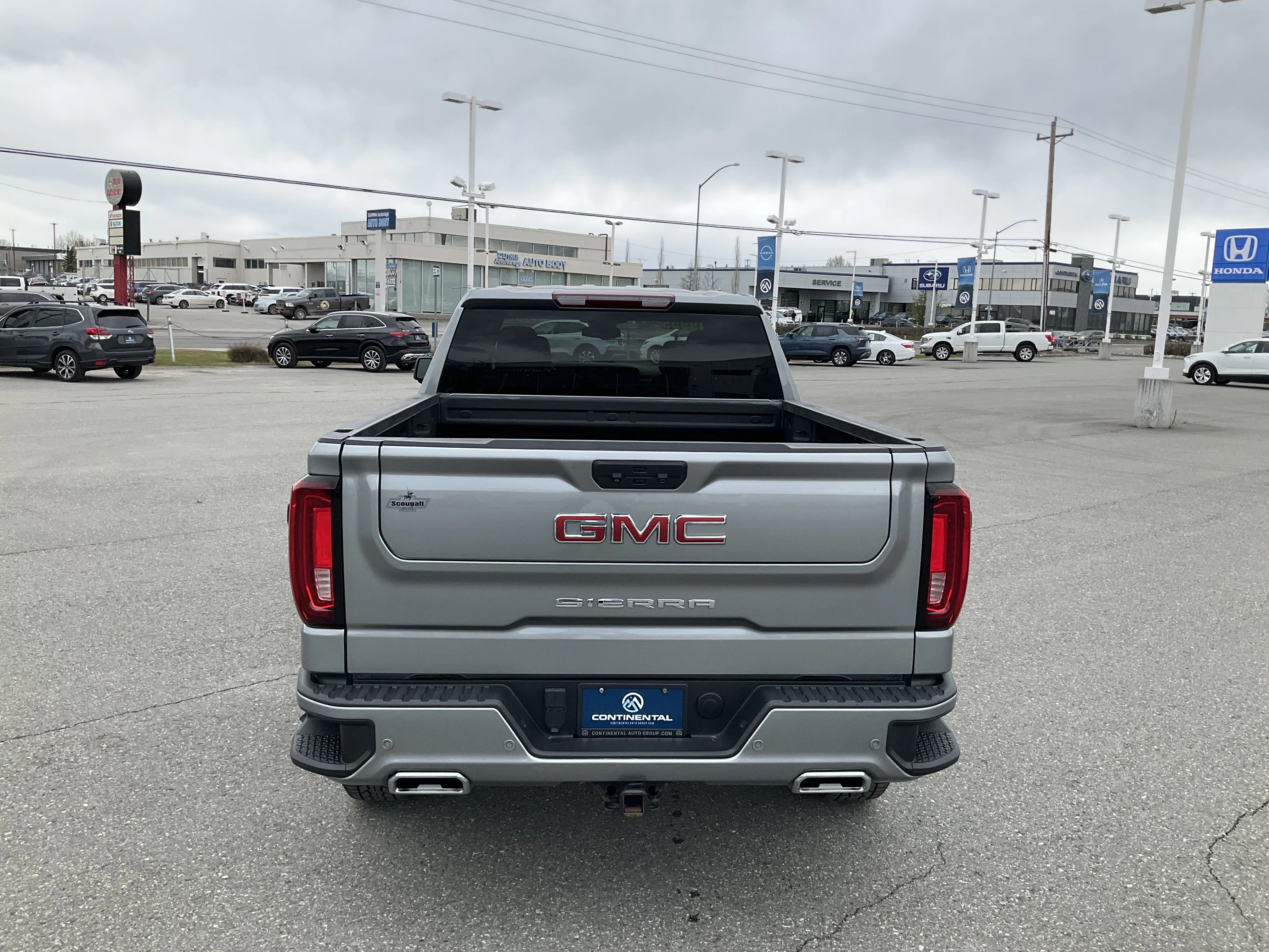 Used 2023 Gray GMC AT4 image 4