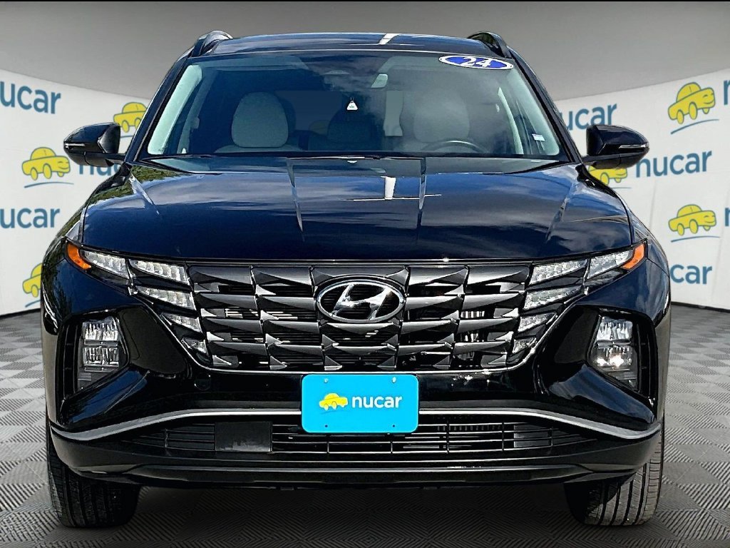 Used 2024 Black Hyundai SEL Convenience image 2