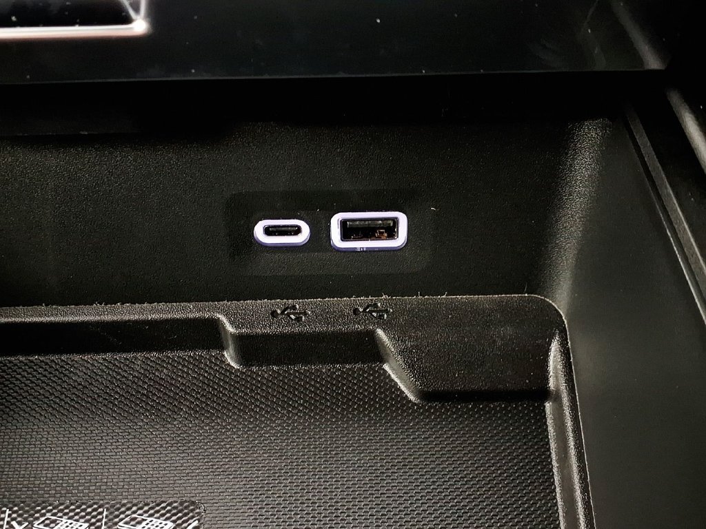 2027 GMC Yukon XL Denali - Photo 25