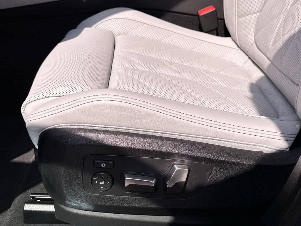 New 2026 Brooklyn Grey Metallic BMW xDrive40i image 14