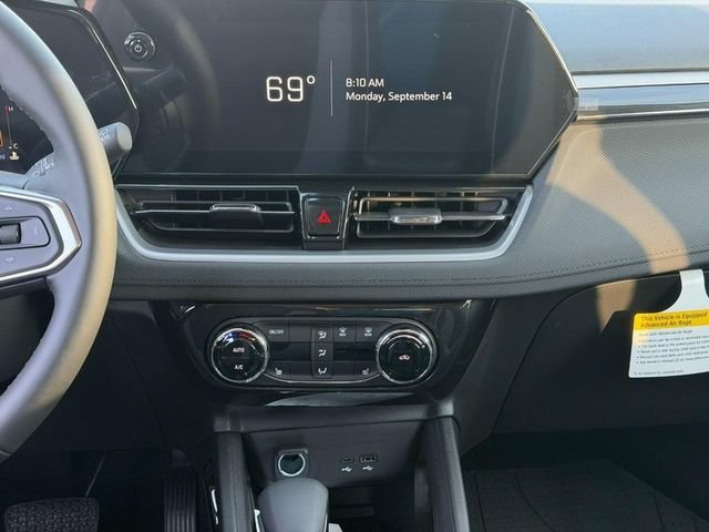 New 2026 Mosaic Black Metallic Chevrolet LT image 7