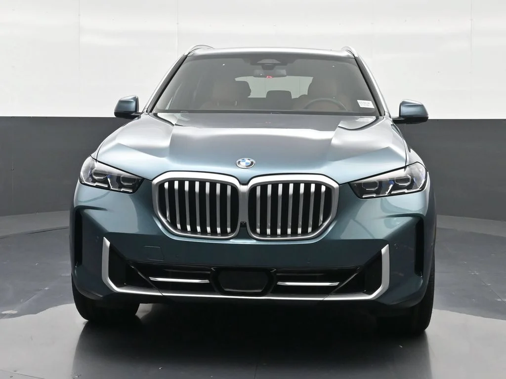 Certified Used 2024 Blue BMW sDrive40i image 15