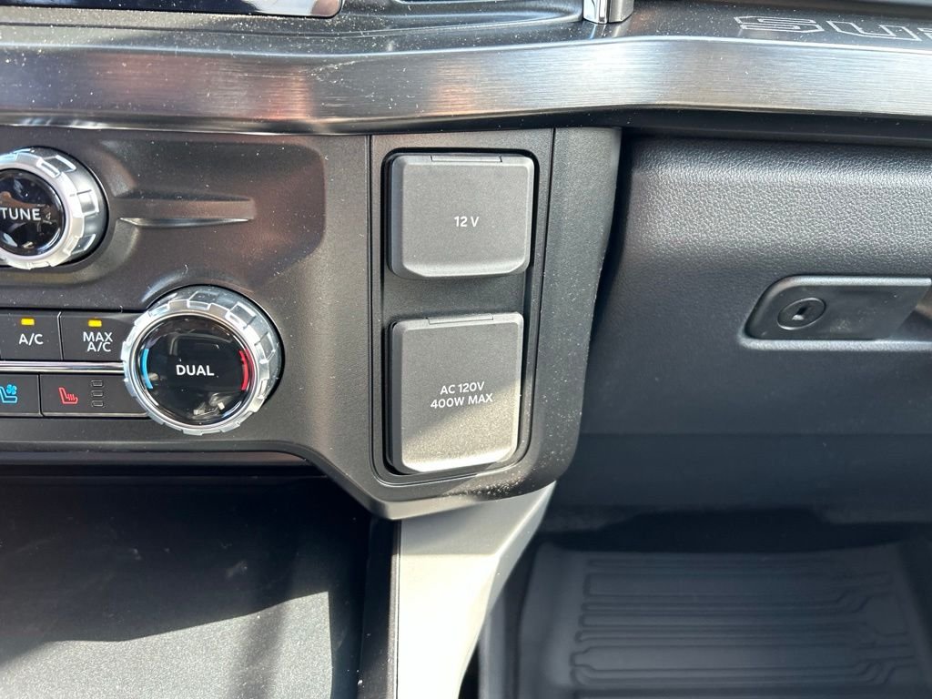New 2026 Oxford White Ford Lariat image 28