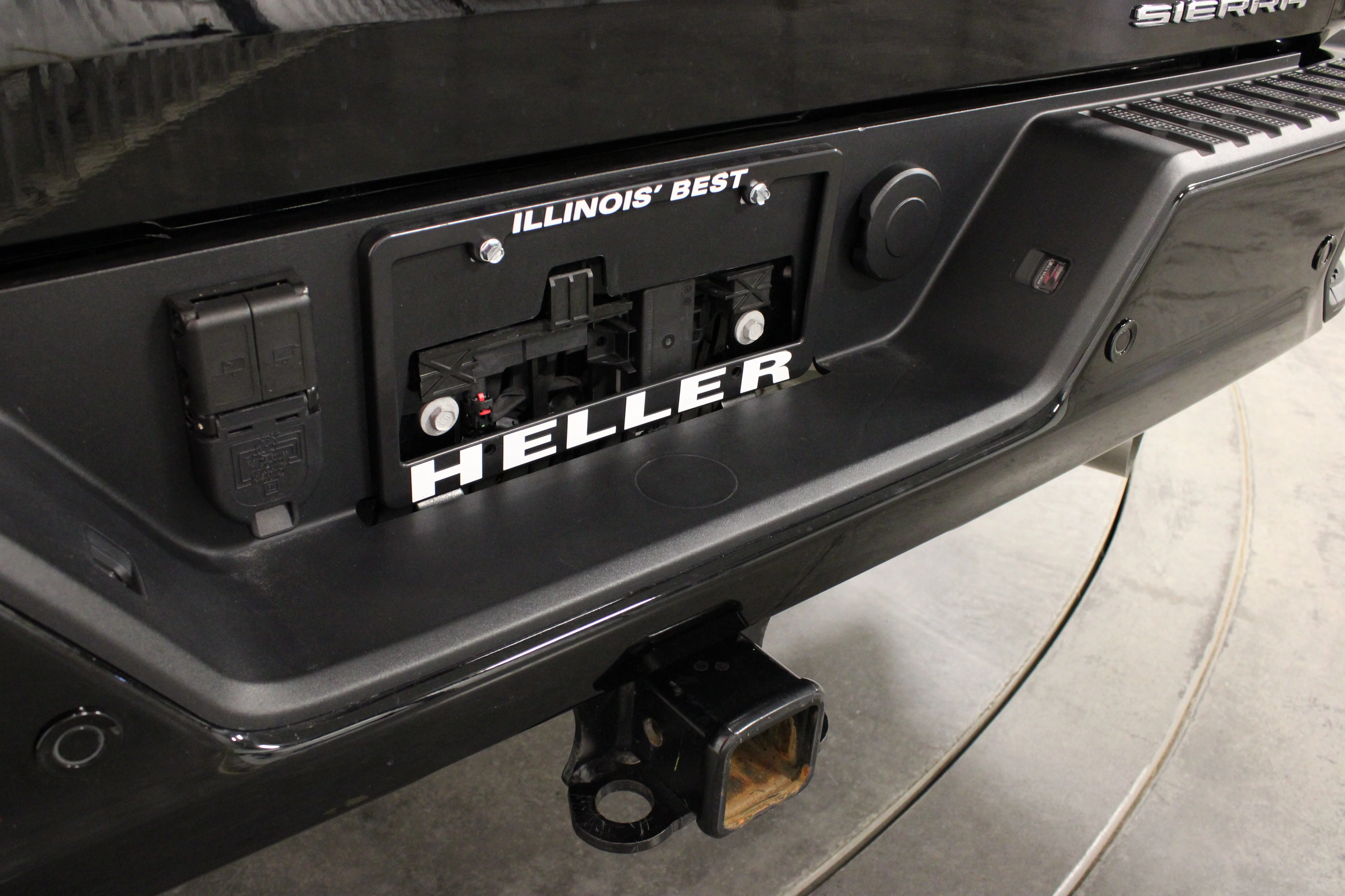 Used 2025 Onyx Black GMC Denali Ultimate image 15