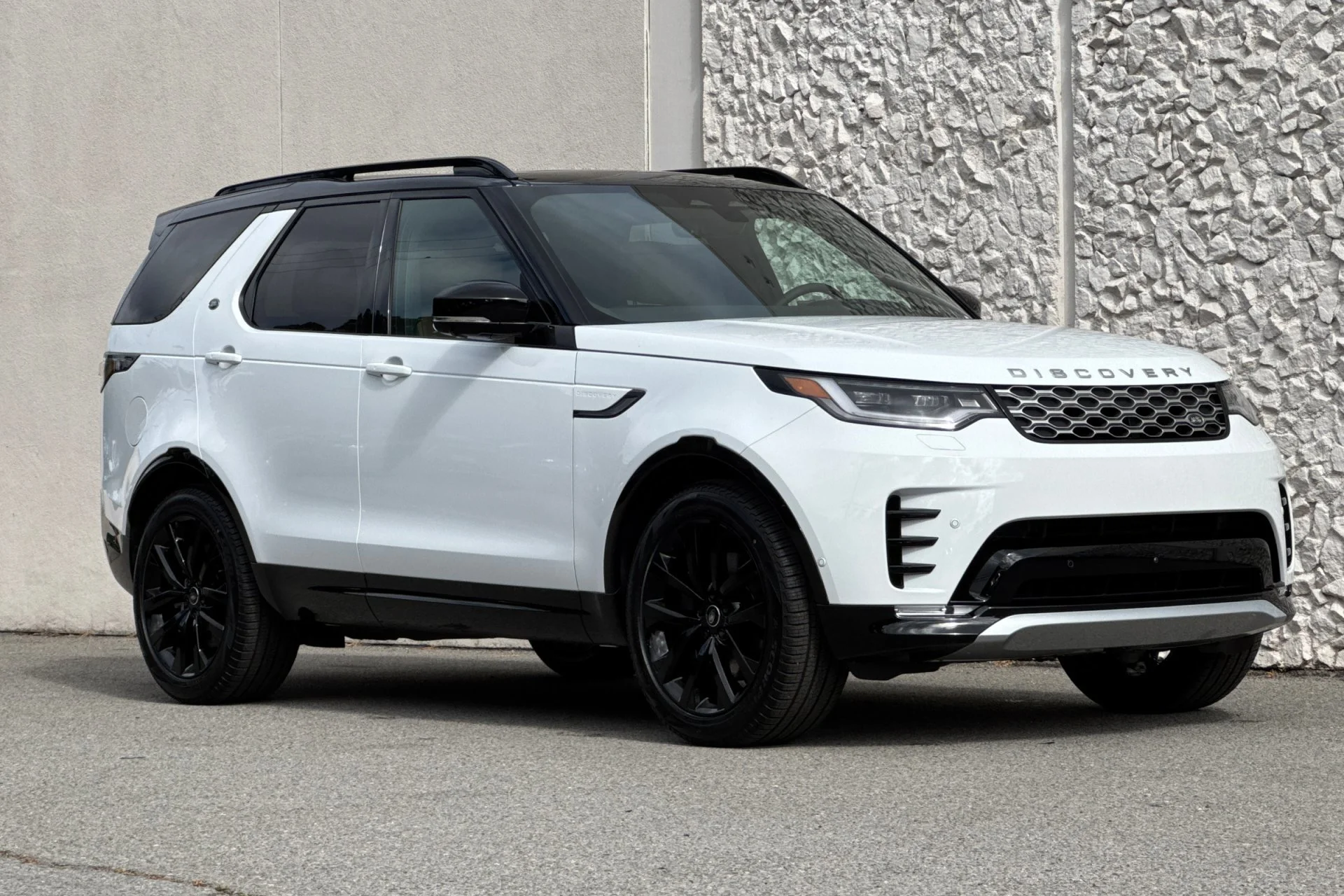 New 2026 Fuji White Land Rover Gemini Edition AWD image 9