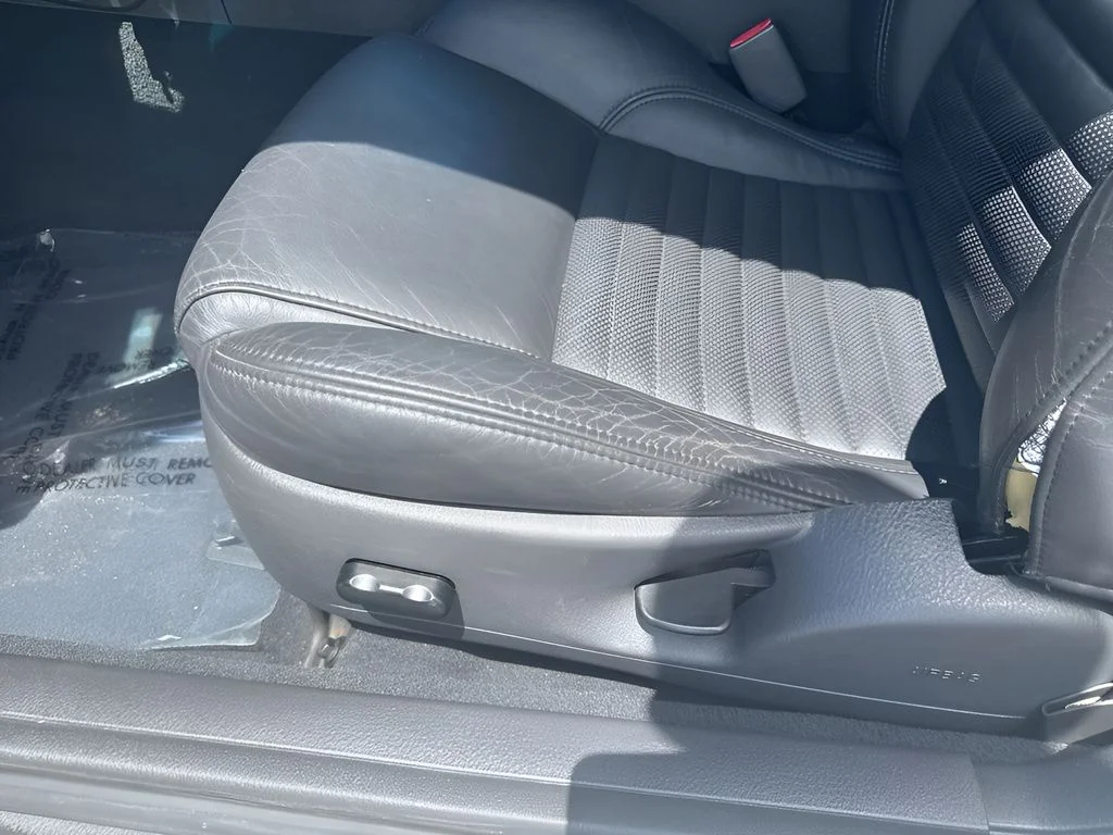 Used 2002 White Ford Base image 10