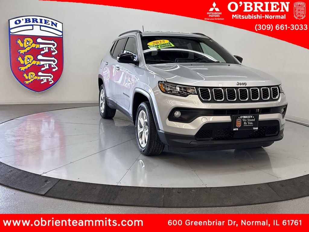 Used 2025 Silver Jeep Latitude image 1