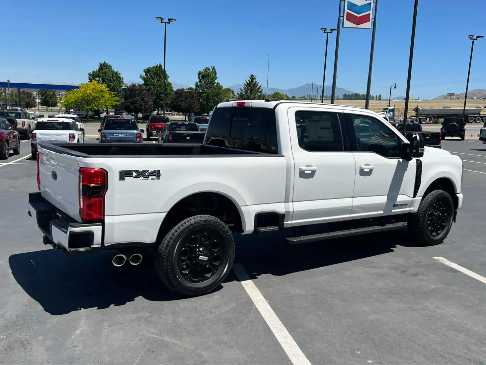New 2026 Star White Metallic Tri-Coat Ford F-350® Lariat® image 7