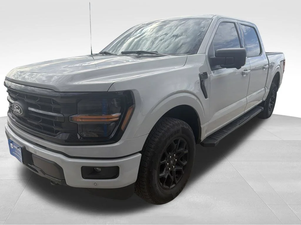 Used 2024 White Ford XLT image 2