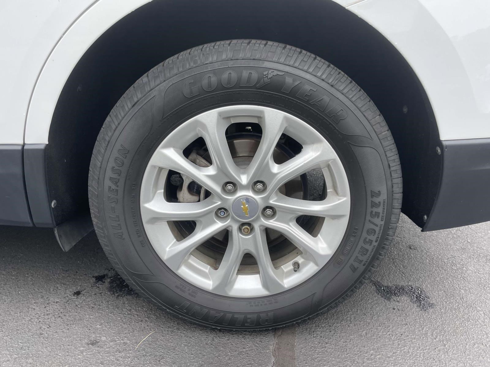 Used 2018 Summit White Chevrolet LT image 7