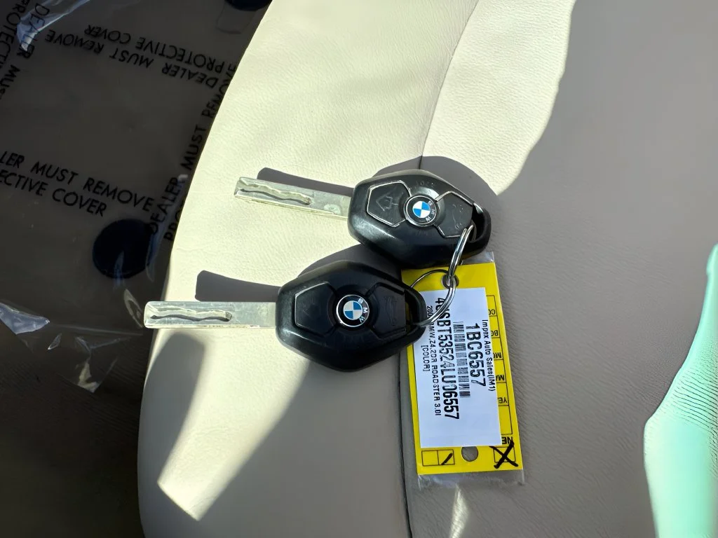 Used 2004  BMW 3.0i image 22