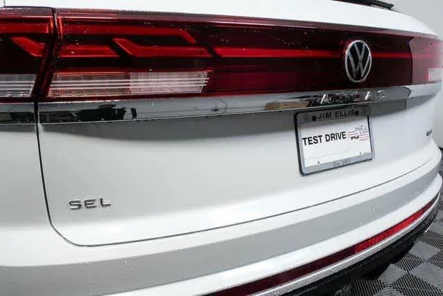 2026 Volkswagen Atlas Cross Sport SEL Premium R-LINE - Photo 37