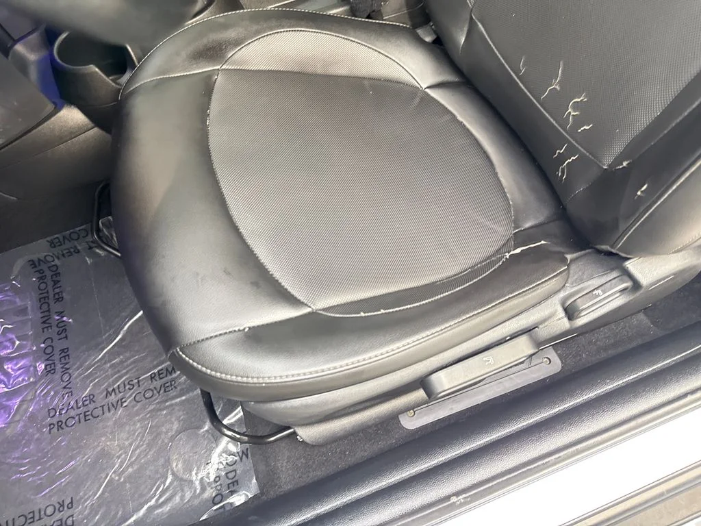 Used 2016 White MINI Base image 27