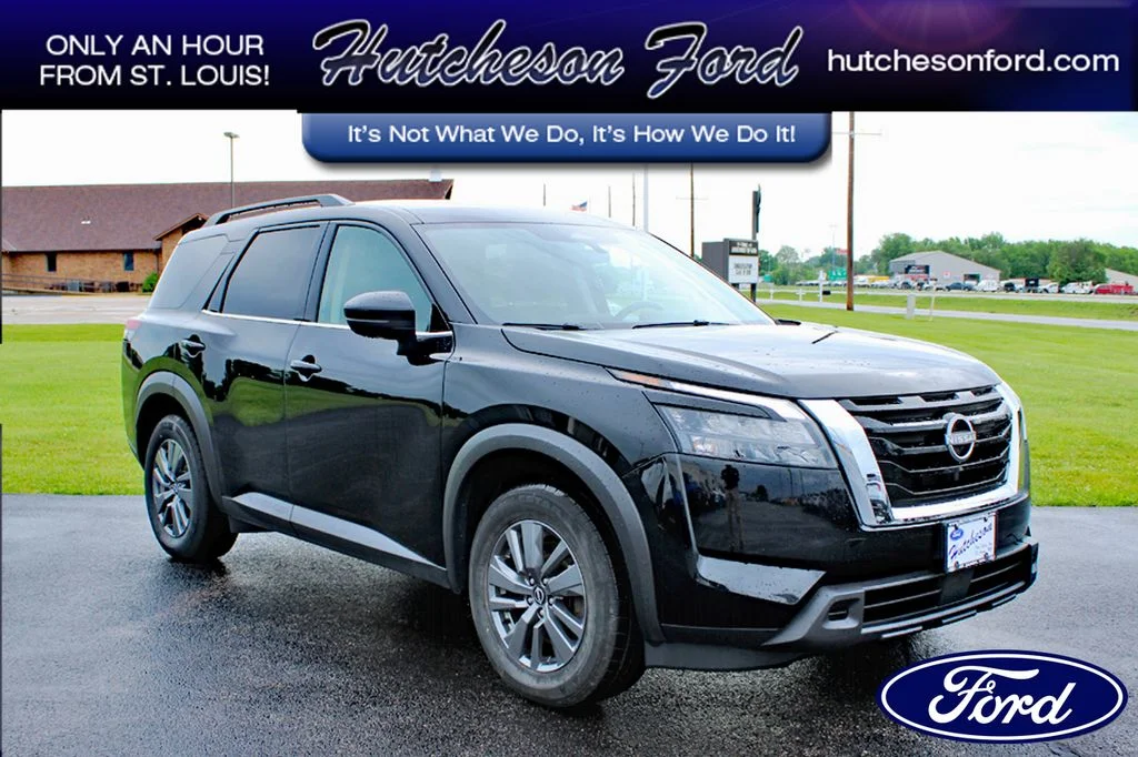 2024 Nissan Pathfinder SV 2WD's photo