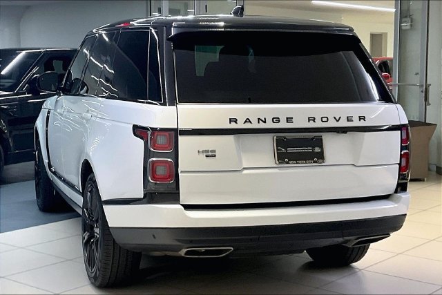 Used 2021 White Land Rover Westminster image 16