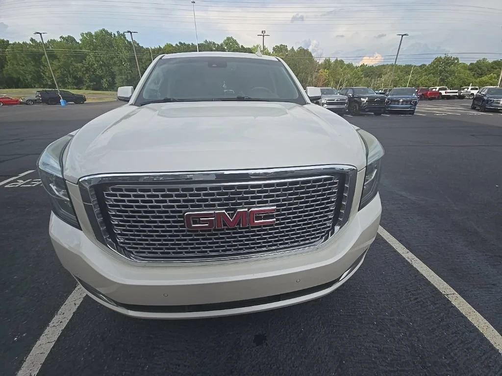 Used 2015 WHITE DIAMOND TRICOAT GMC Denali image 8