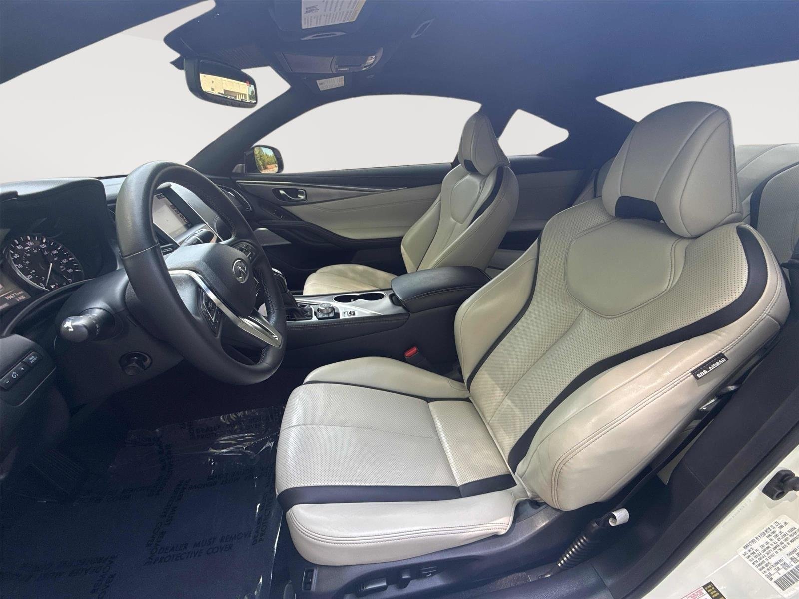 Used 2022 Pure White INFINITI LUXE image 11