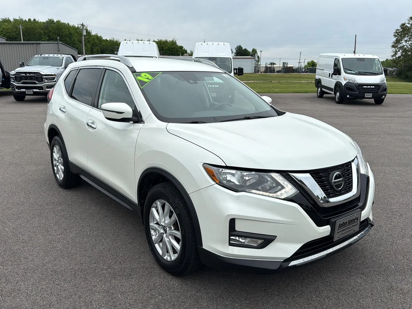 Used 2019 Nissan Rogue S with VIN 5N1AT2MV6KC789118 for sale in Corydon, IN