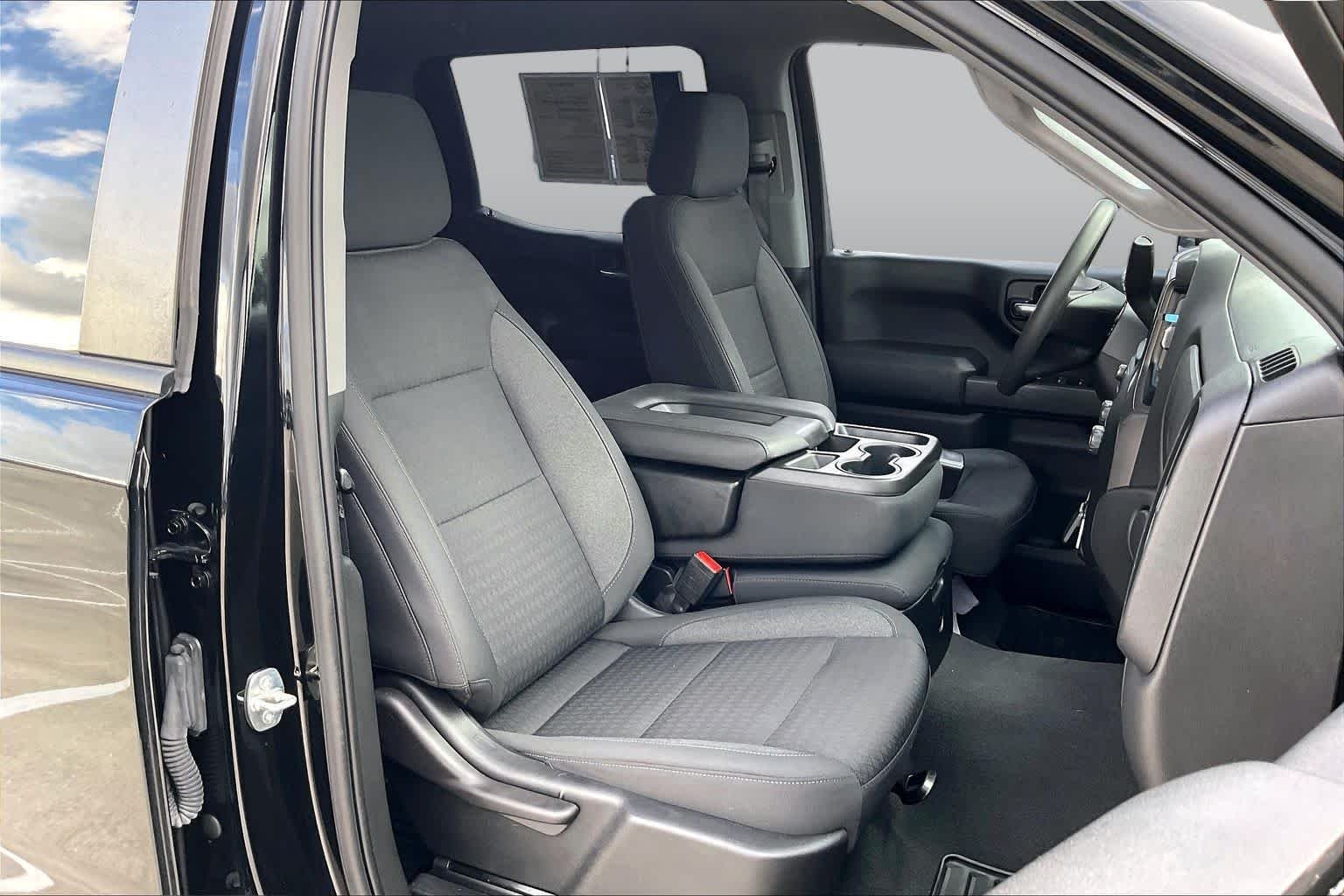 Used 2023 BLACK Chevrolet Custom image 9