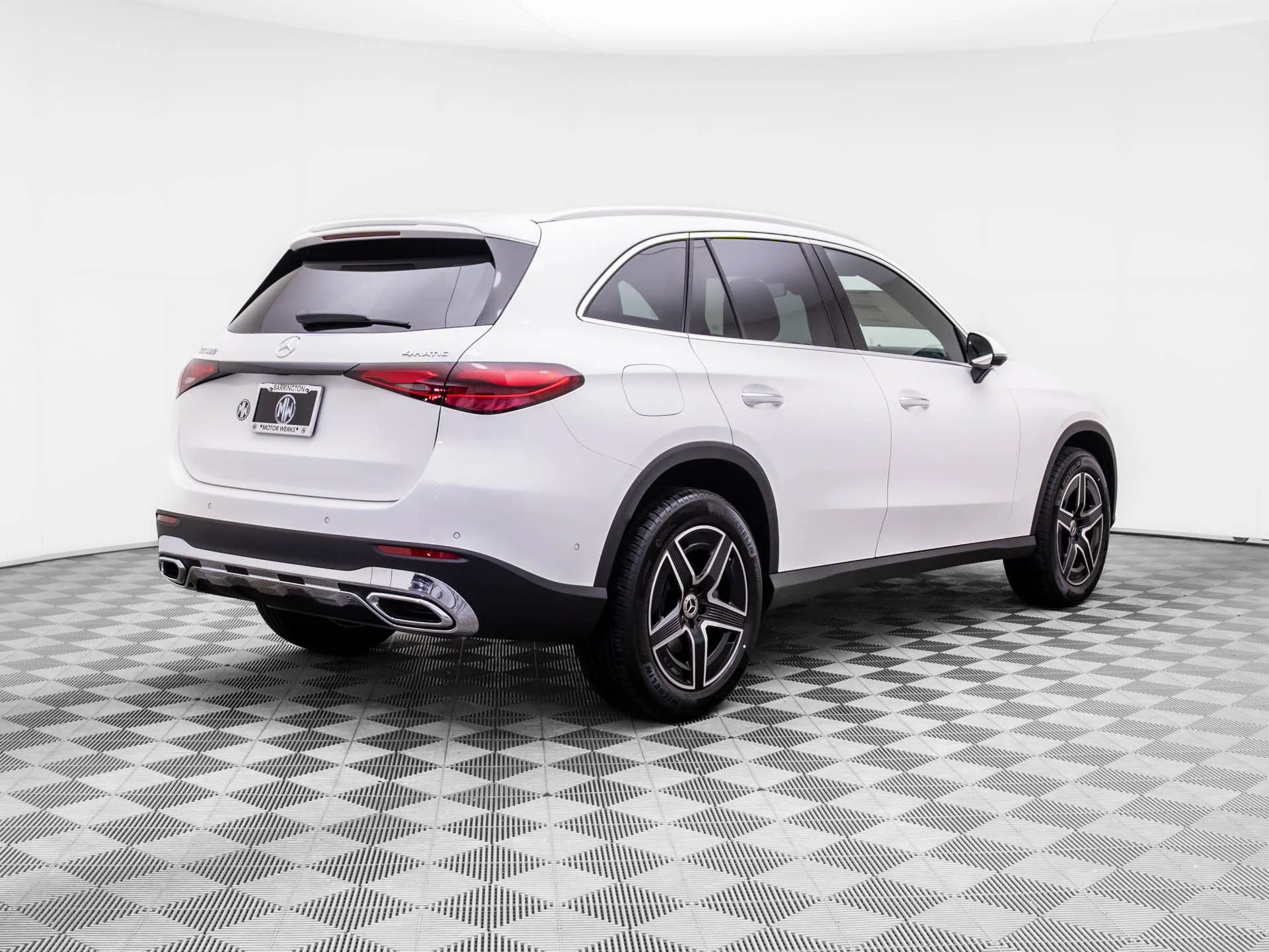 New 2026 White Mercedes-Benz GLC 300 image 5