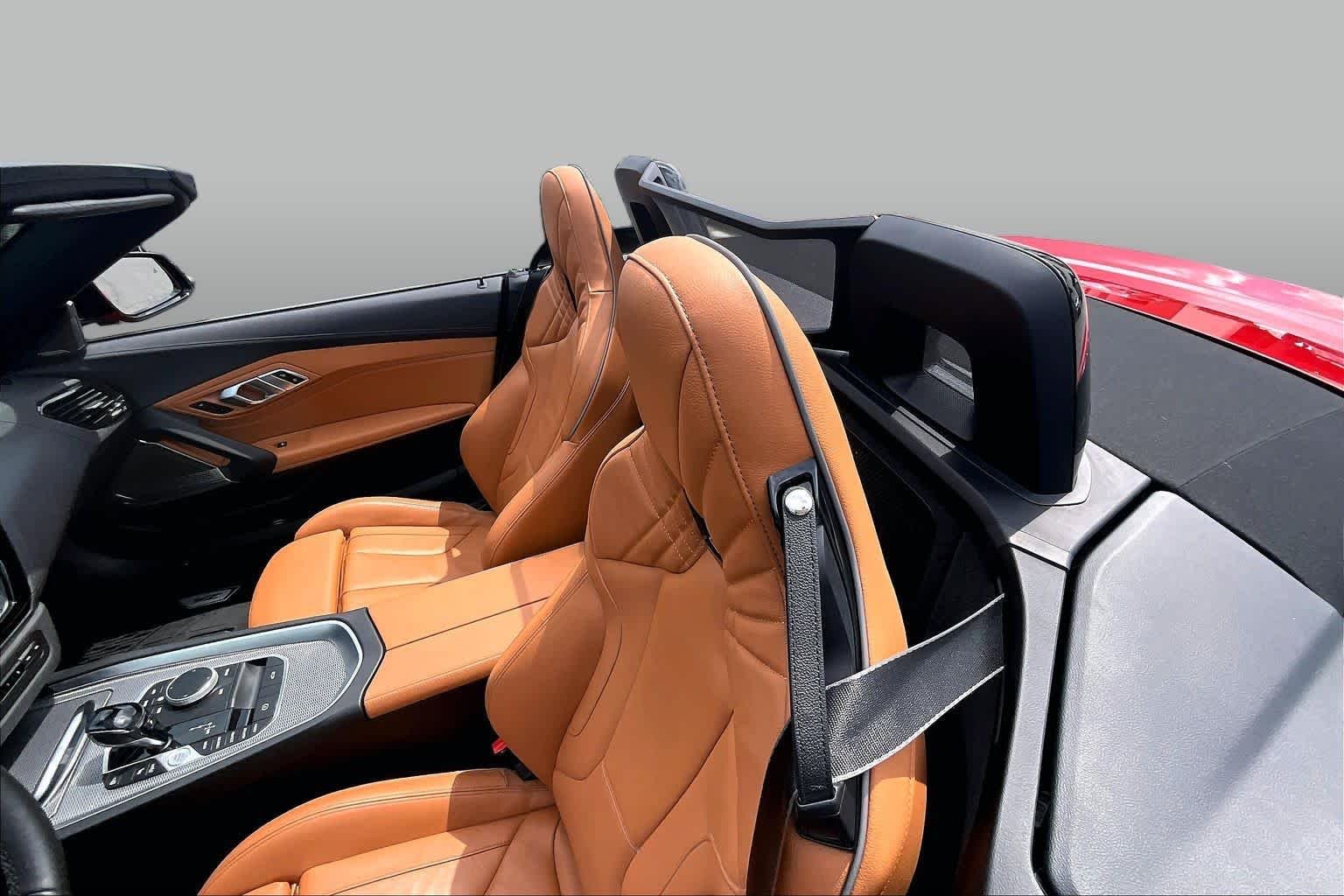 Used 2021 San Francisco Red Metallic BMW sDriveM40i image 21